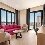 Отель Tryp By Wyndham Atasehir Стамбул