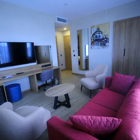 Tryp By Wyndham Atasehir 3*