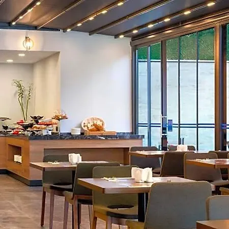 Tryp By Wyndham Atasehir