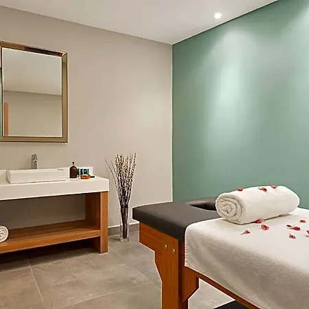 Hotel Tryp By Wyndham Atasehir 3*